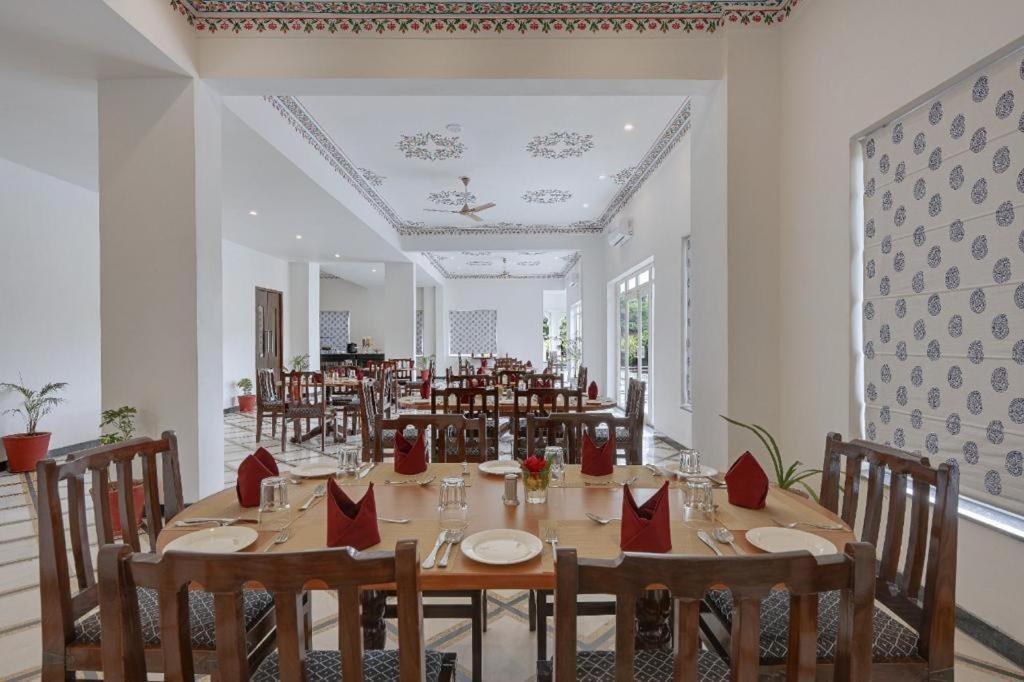 Jag Aravali Resort Udaipur By Naina Staycation - Best For Corporate Events - Family Resort - Swimming Pool - Gardens Eksteriør billede